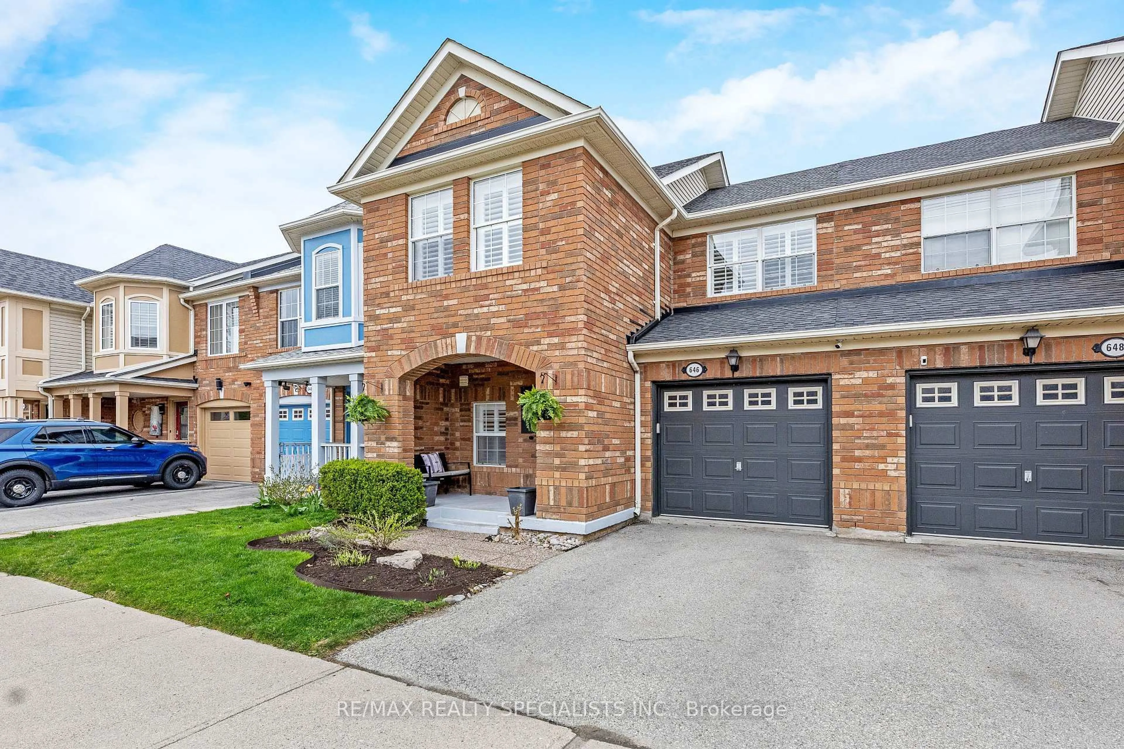 Home with brick exterior material, street for 646 Edwards Ave, Milton Ontario L9T 6B2