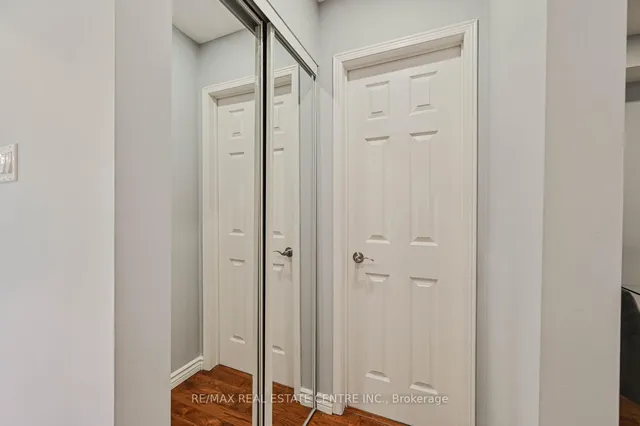 Additional property image - 4950 Albina Way Unit 93
