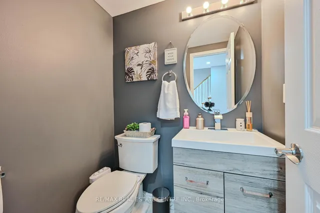 Additional property image - 4950 Albina Way Unit 93
