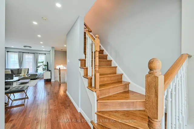 Additional property image - 4950 Albina Way Unit 93