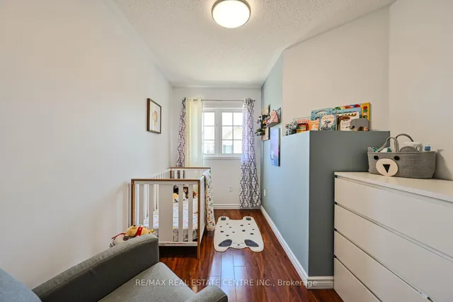 Additional property image - 4950 Albina Way Unit 93
