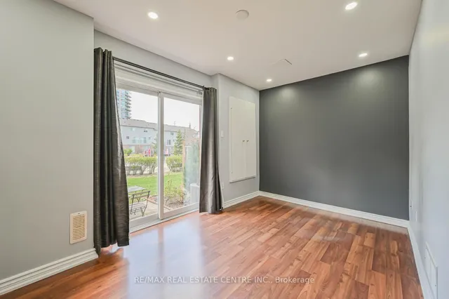 Additional property image - 4950 Albina Way Unit 93
