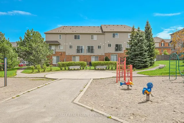 Additional property image - 4950 Albina Way Unit 93
