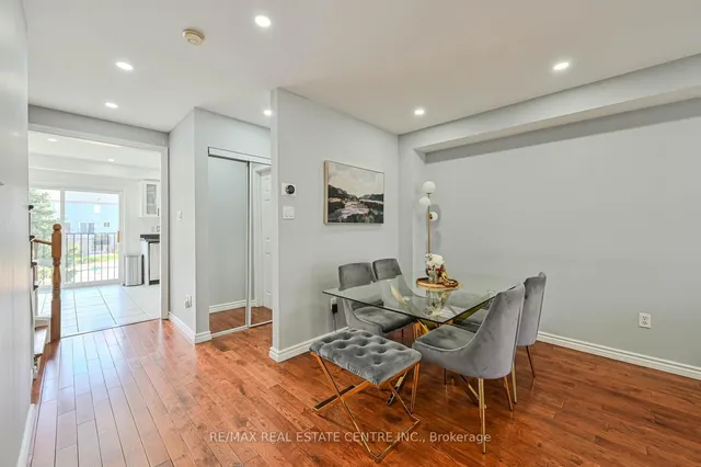 Additional property image - 4950 Albina Way Unit 93