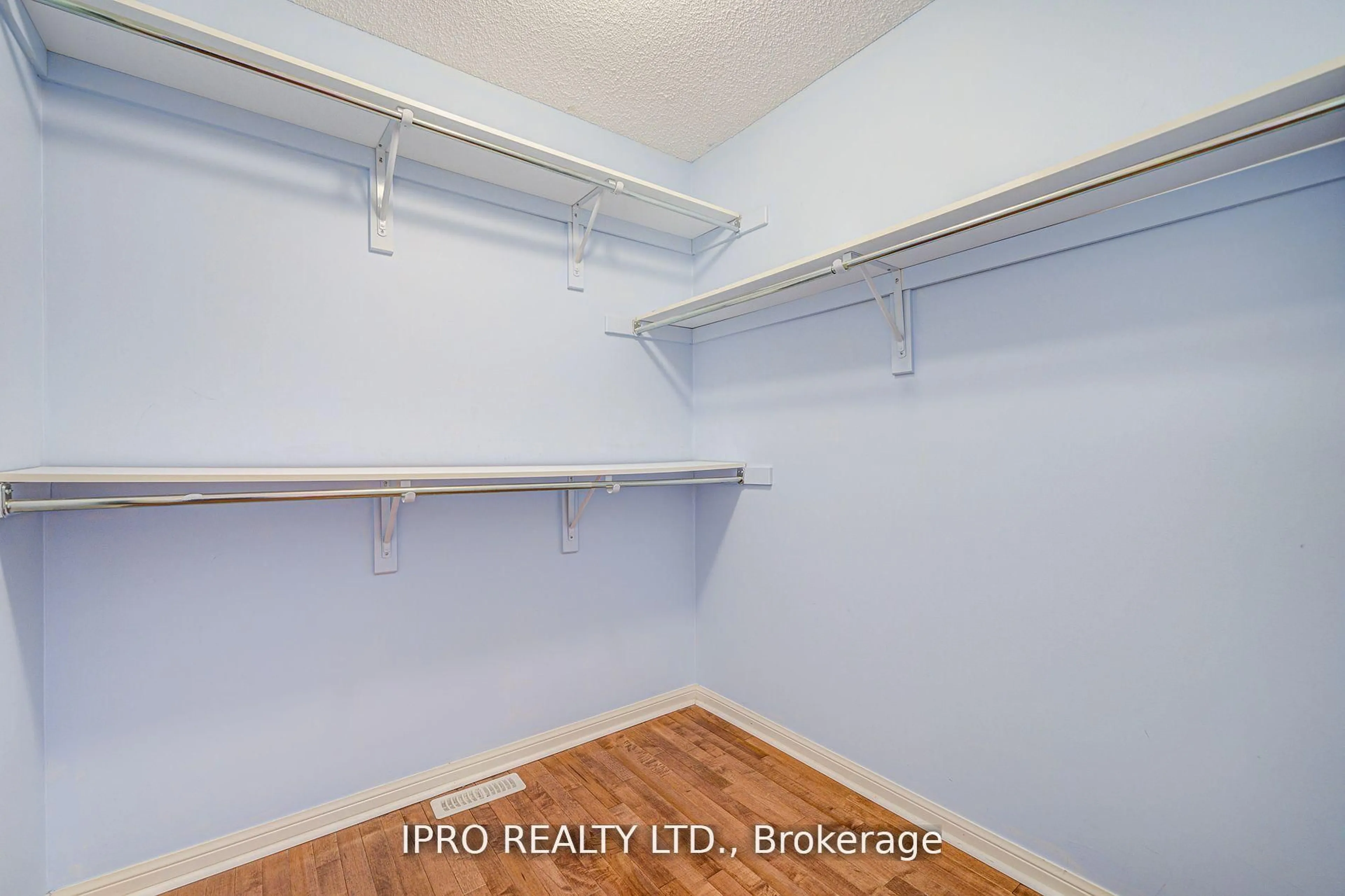 Storage room or clothes room or walk-in closet for 7 Bonavista Dr, Brampton Ontario L6X 0N2
