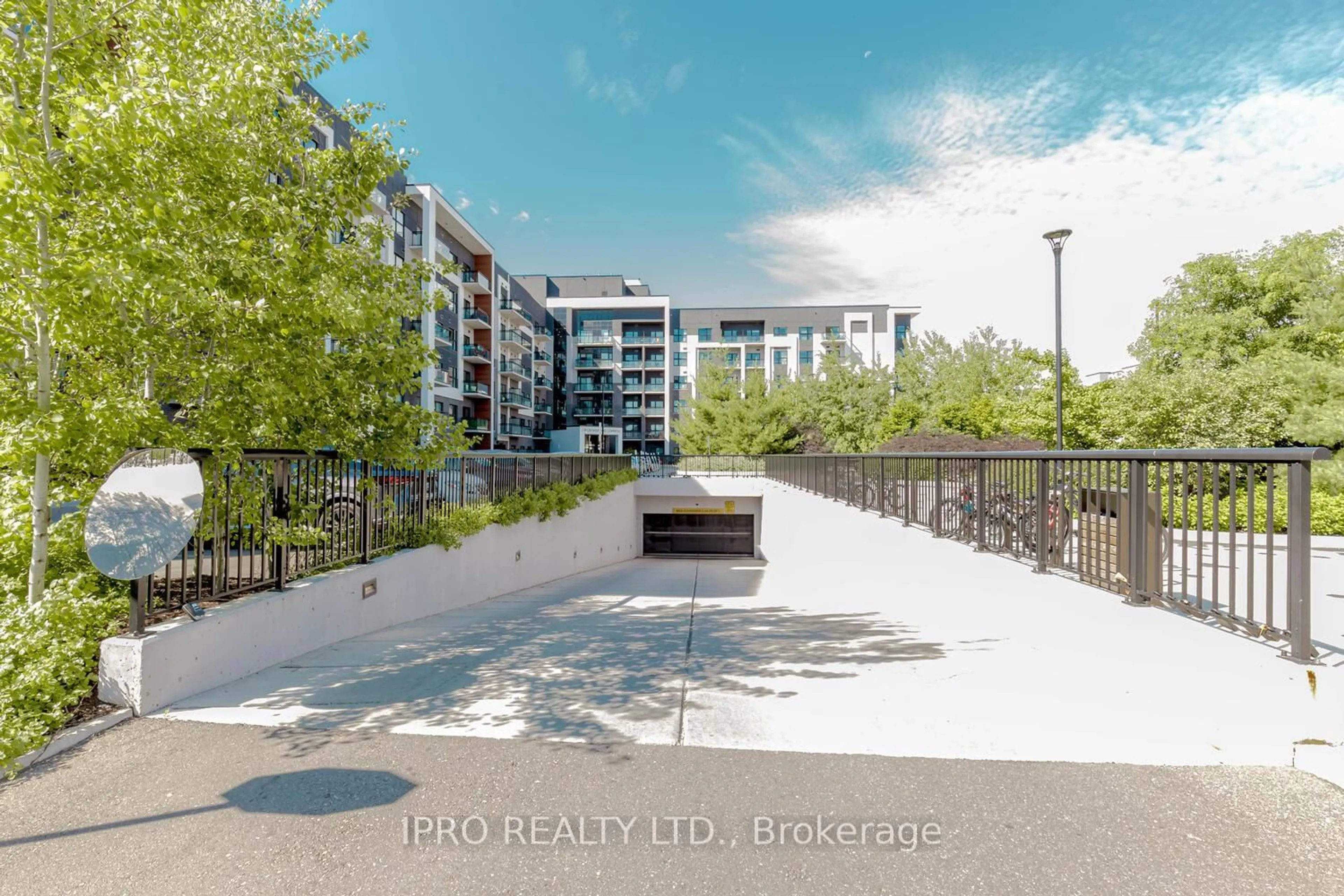 A pic from outside/outdoor area/front of a property/back of a property/a pic from drone, unknown for 128 Grovewood Common N/A #318, Oakville Ontario L6H 0X3