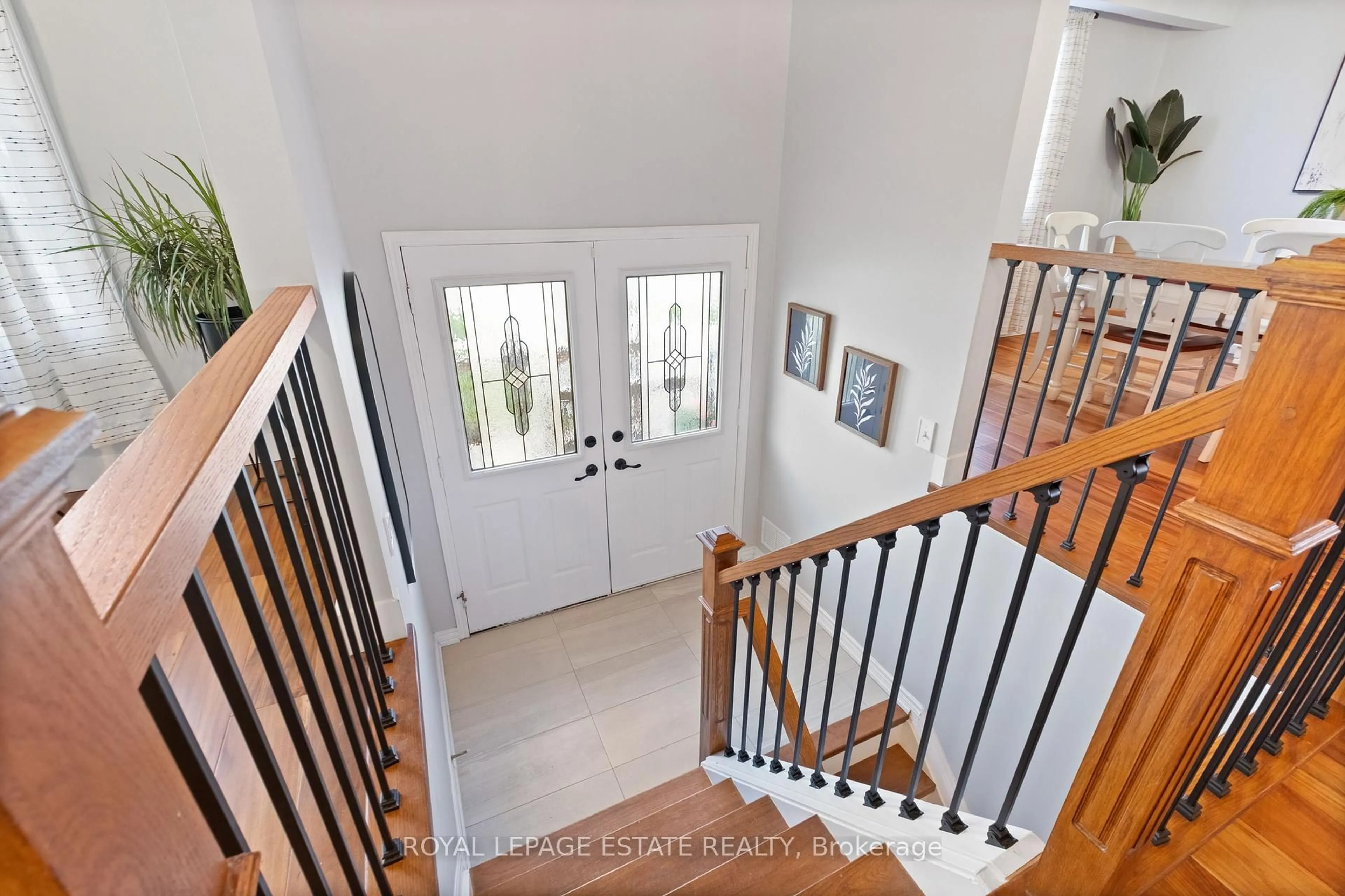Unknown for 2342 Arnold Cres, Burlington Ontario L7P 4G3