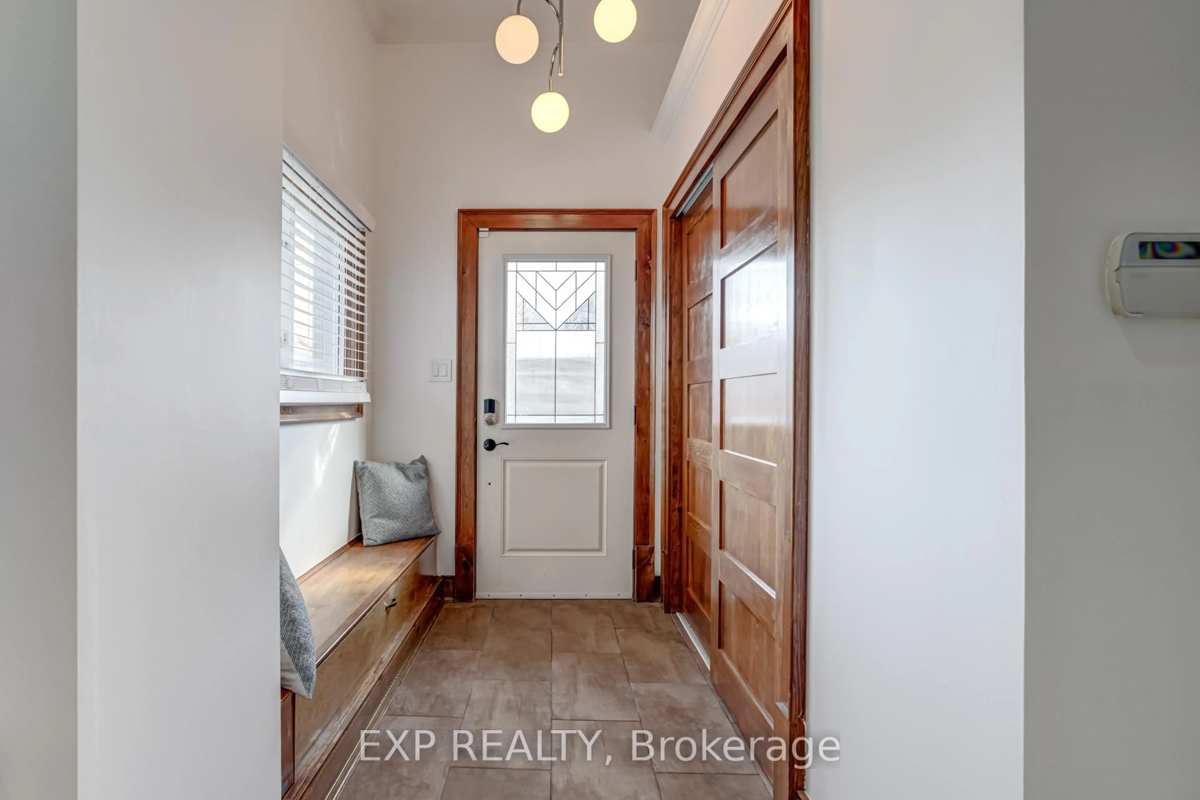 Indoor entryway for 133 Brownville Ave, Toronto Ontario M6N 4L2