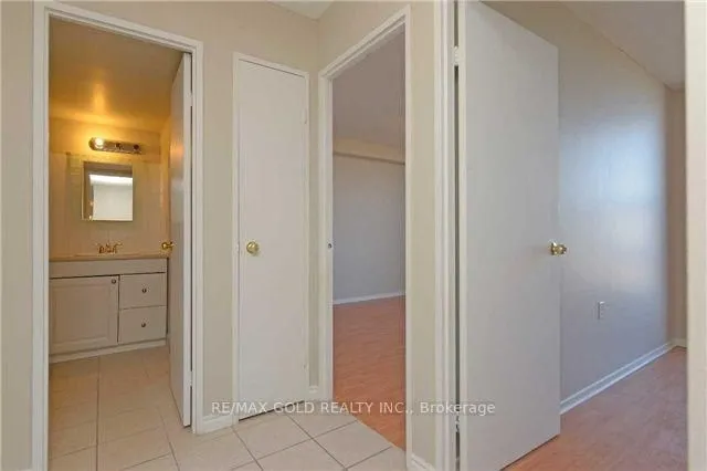 Additional property image - 18 Knightsbridge Rd Unit 809