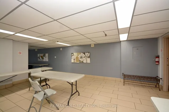 Additional property image - 18 Knightsbridge Rd Unit 809