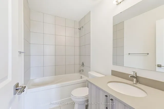 Additional property image - 4017 Hickory Dr Unit Unit 4