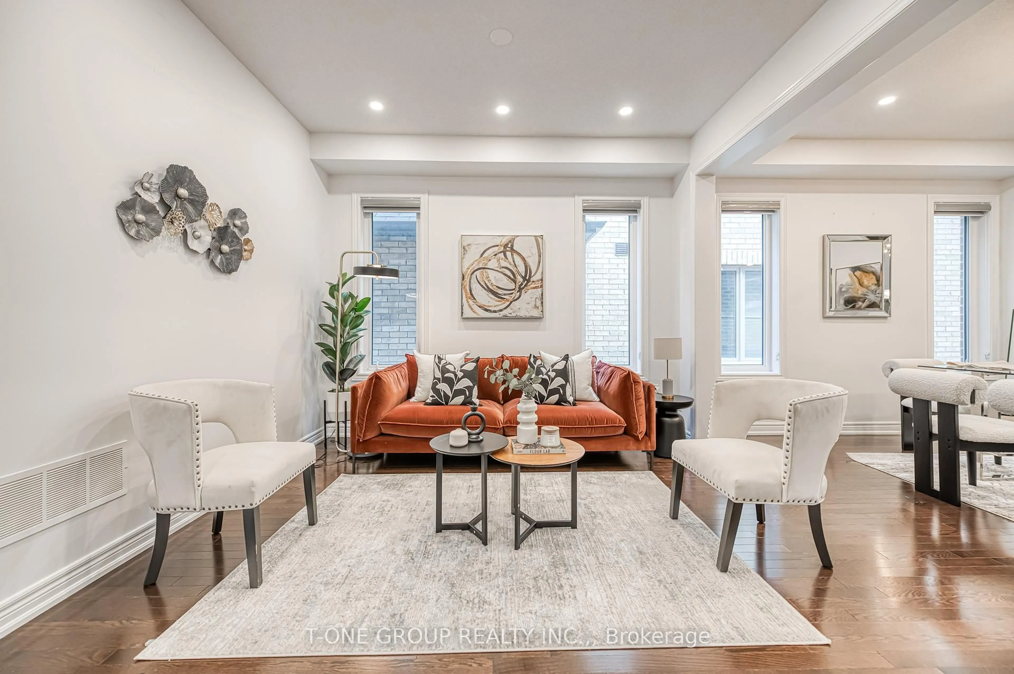Living room with furniture, unknown for 33 Ezra Cres, Brampton Ontario L7A 5A6