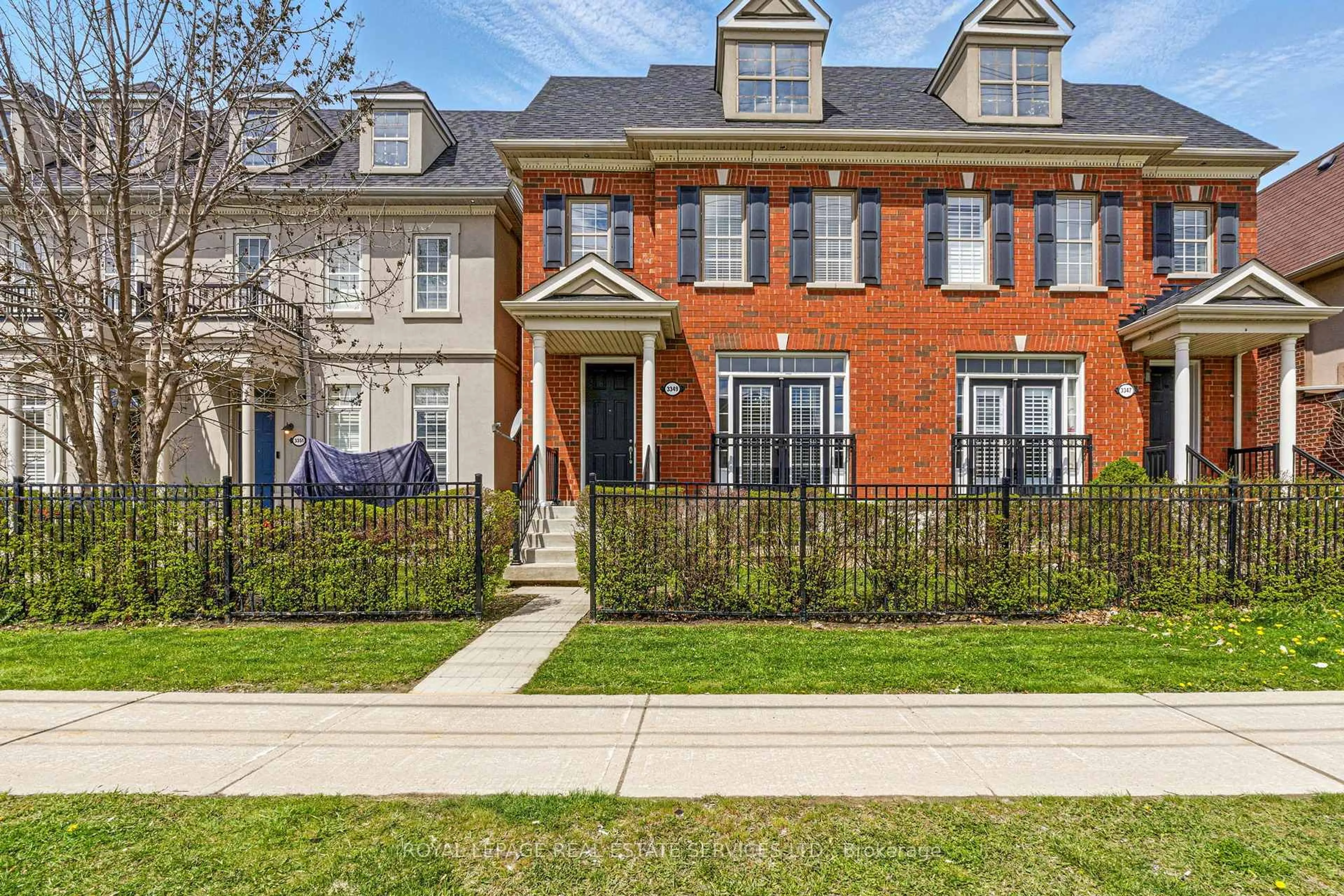 Home with brick exterior material, street for 3349 Eglinton Ave, Mississauga Ontario L5M 7W8