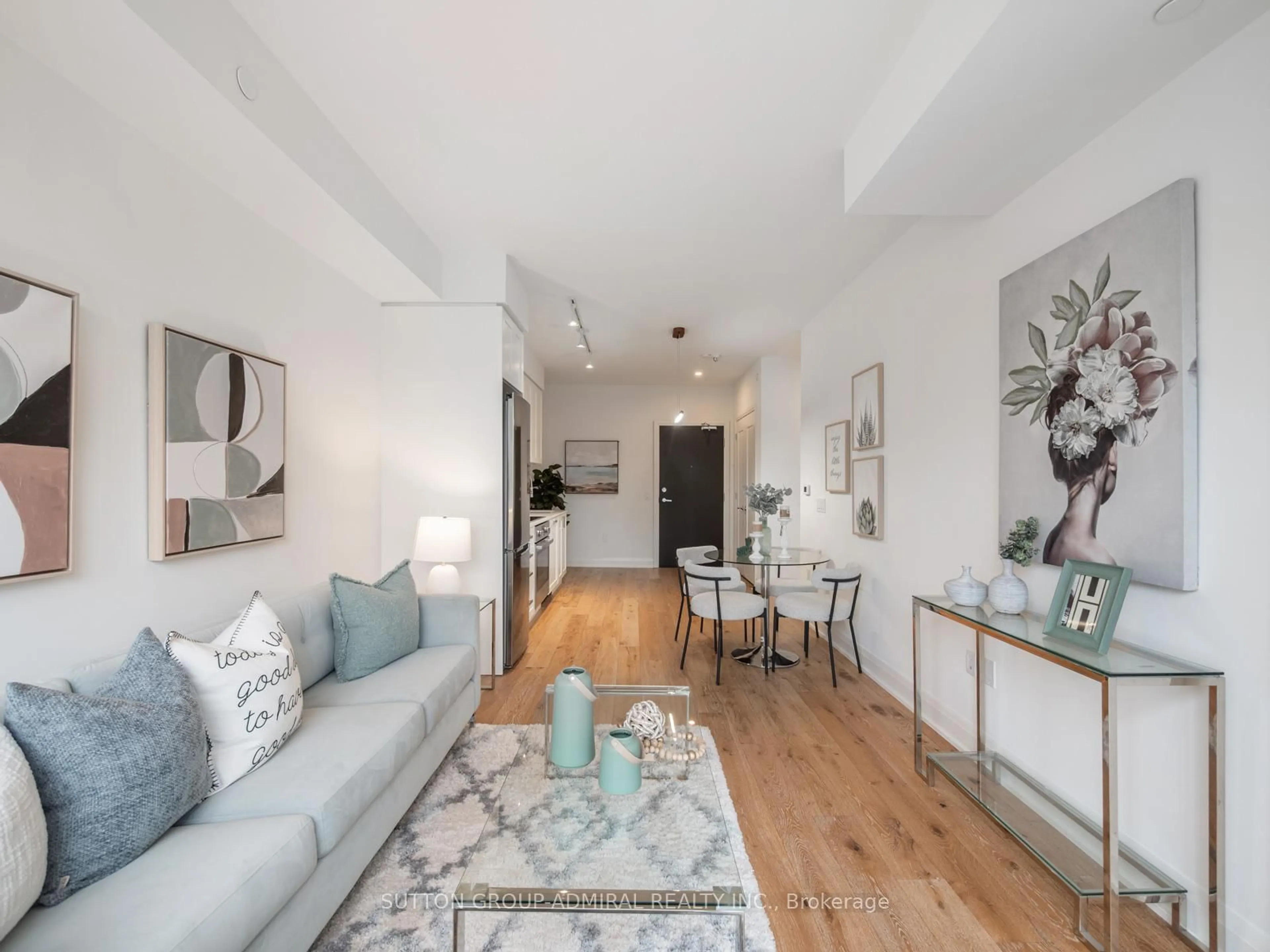 Living room with furniture, unknown for 293 The Kingsway N/A #218, Toronto Ontario M9A 0E8