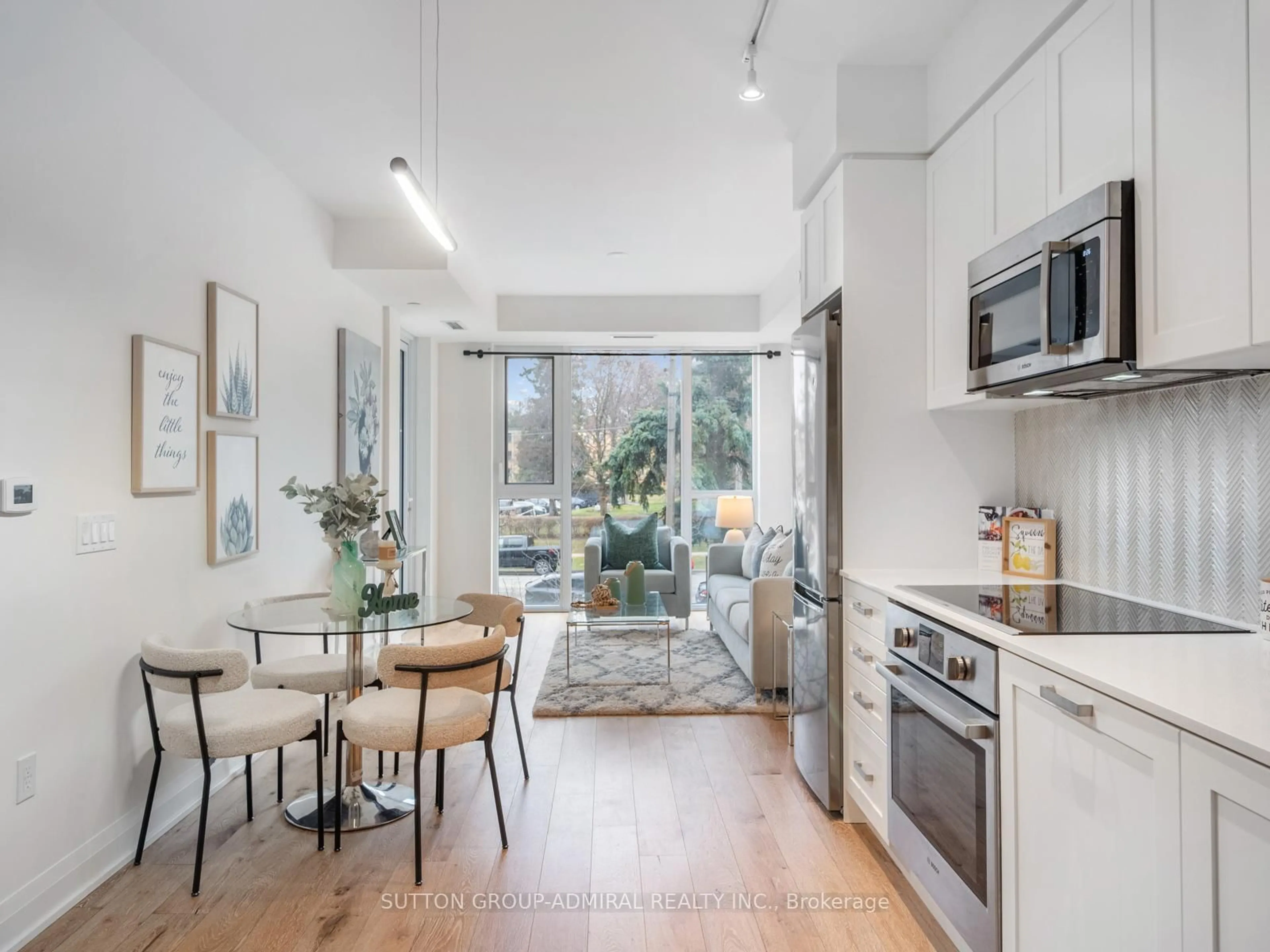 Open concept kitchen, unknown for 293 The Kingsway N/A #218, Toronto Ontario M9A 0E8