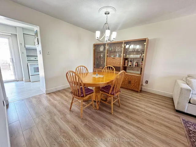 Additional property image - 33 Courtleigh Sq