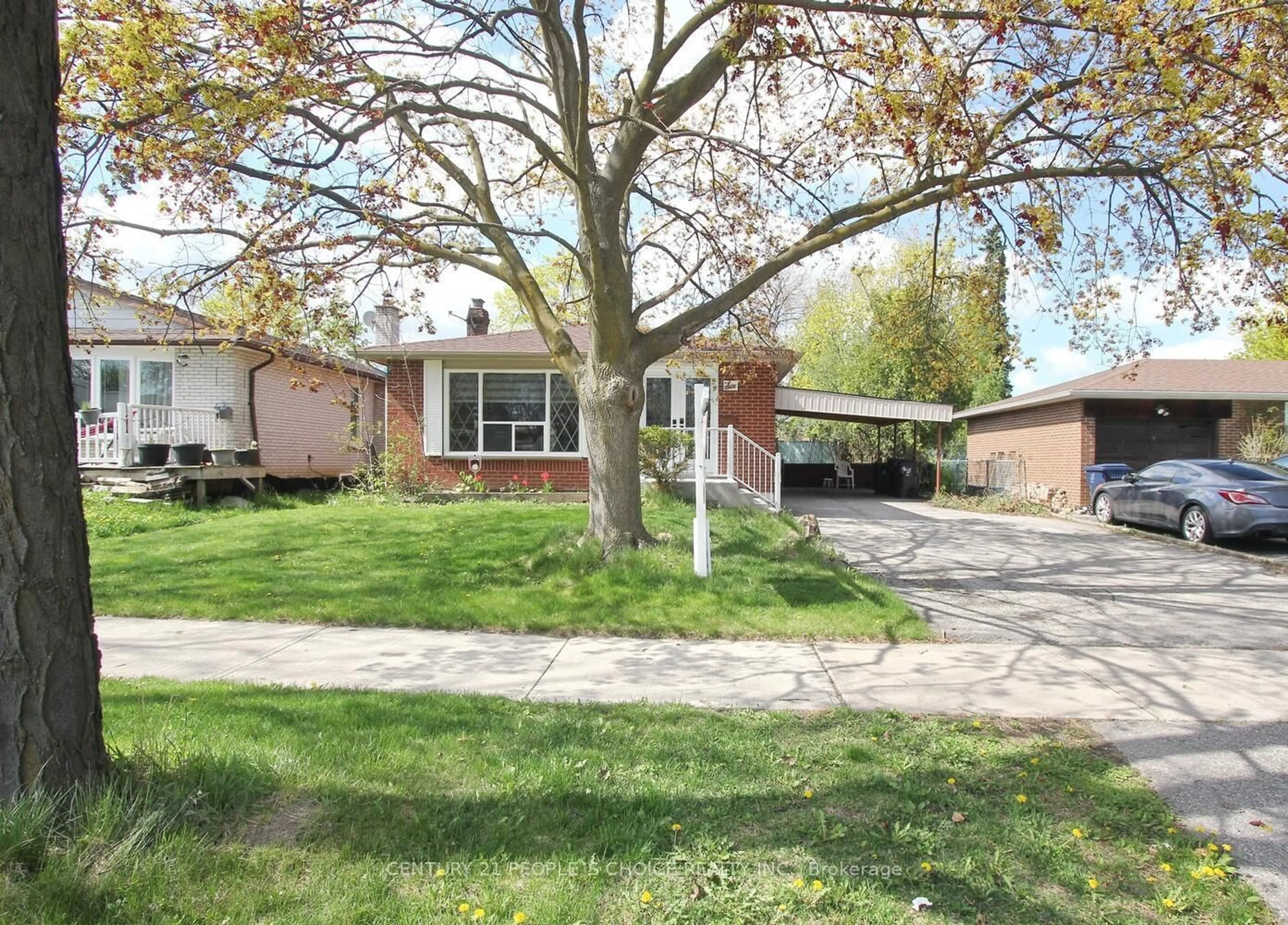 Home with brick exterior material, street for 6 Midhurst Dr, Toronto Ontario M9V 1Z7