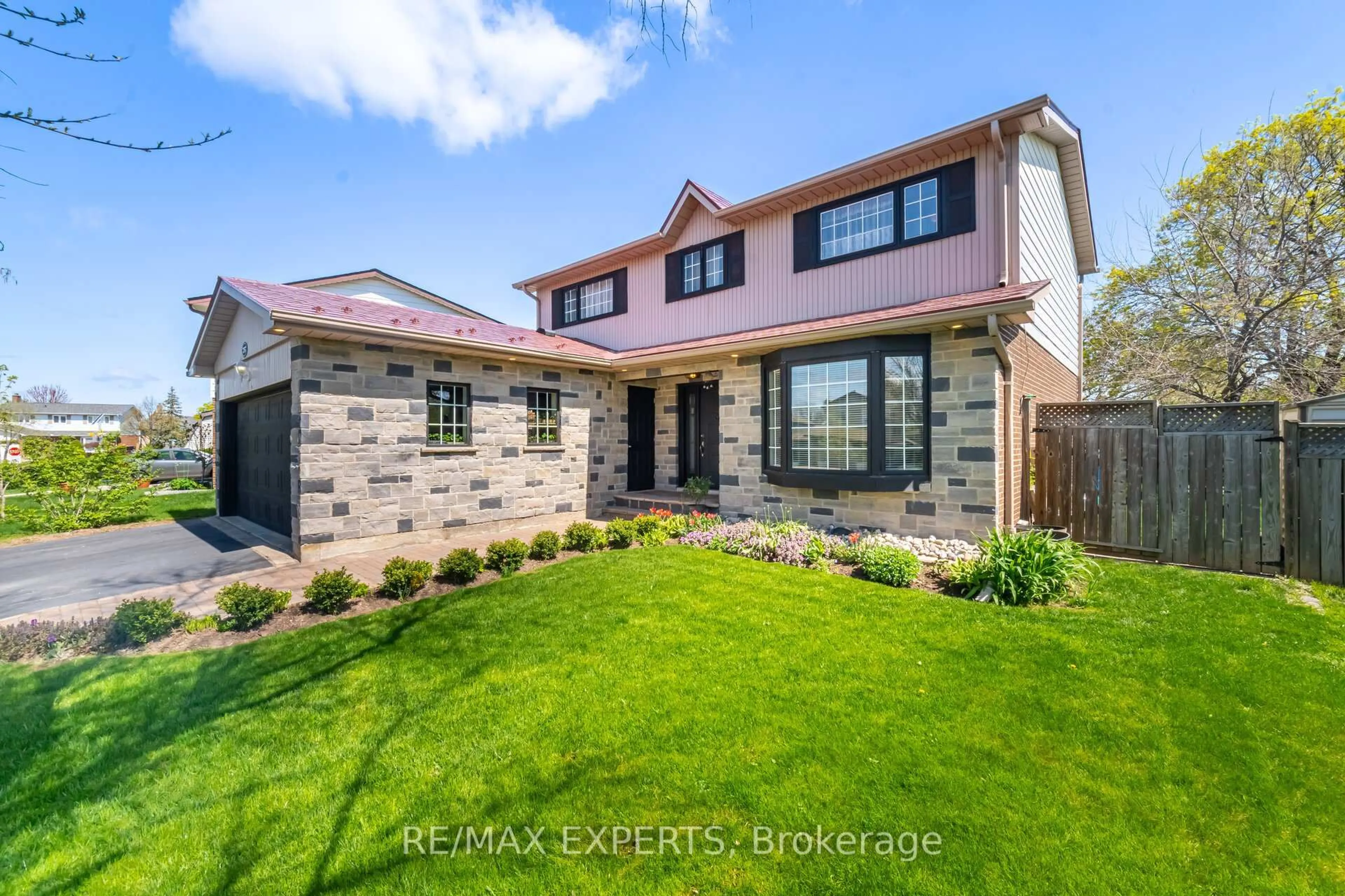 Home with brick exterior material, street for 757 Cabot Tr, Milton Ontario L9T 3R8