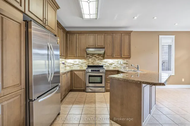 Additional property image - 28 Hampton Springs Dr