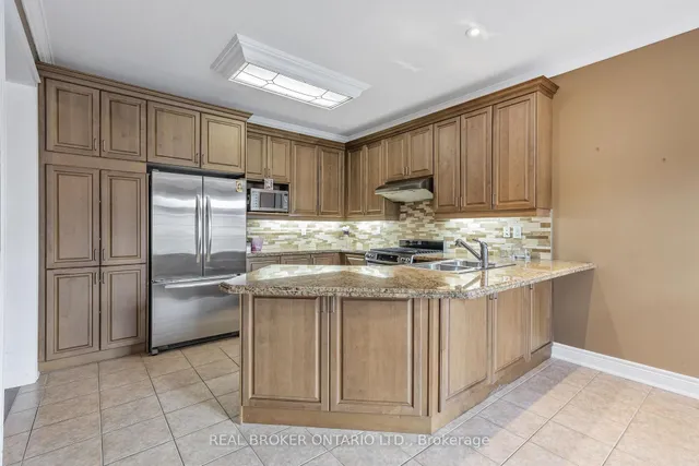 Additional property image - 28 Hampton Springs Dr