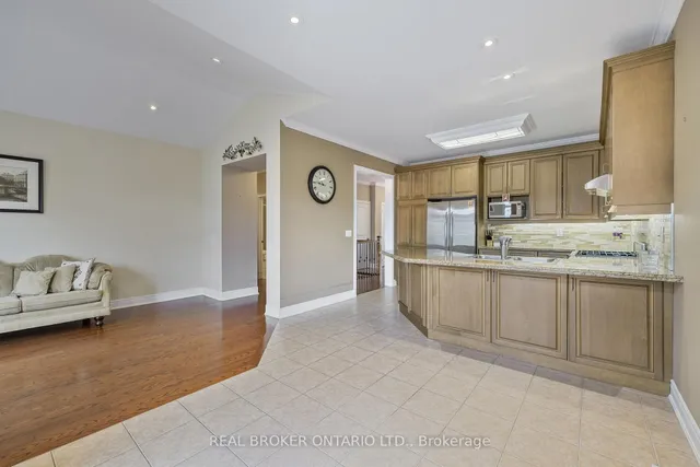 Additional property image - 28 Hampton Springs Dr