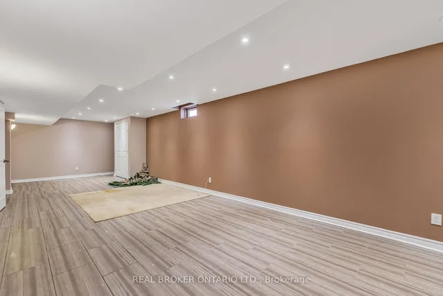 Additional property image - 28 Hampton Springs Dr