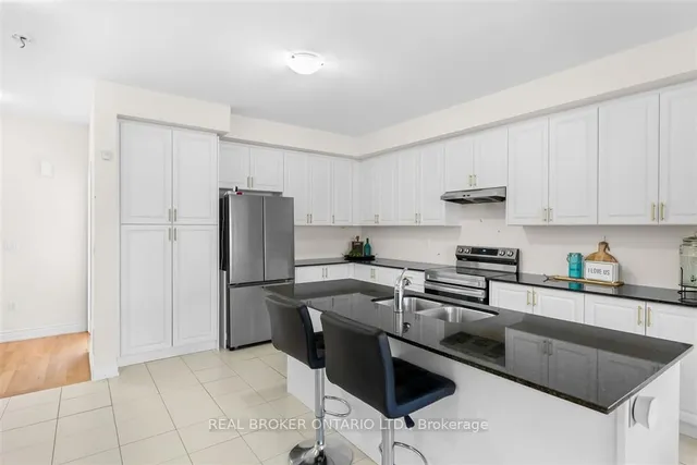 Additional property image - 3377 sixth Line