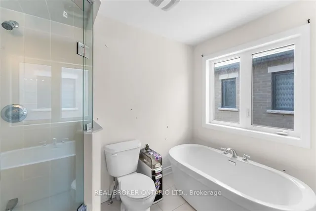 Additional property image - 3377 sixth Line