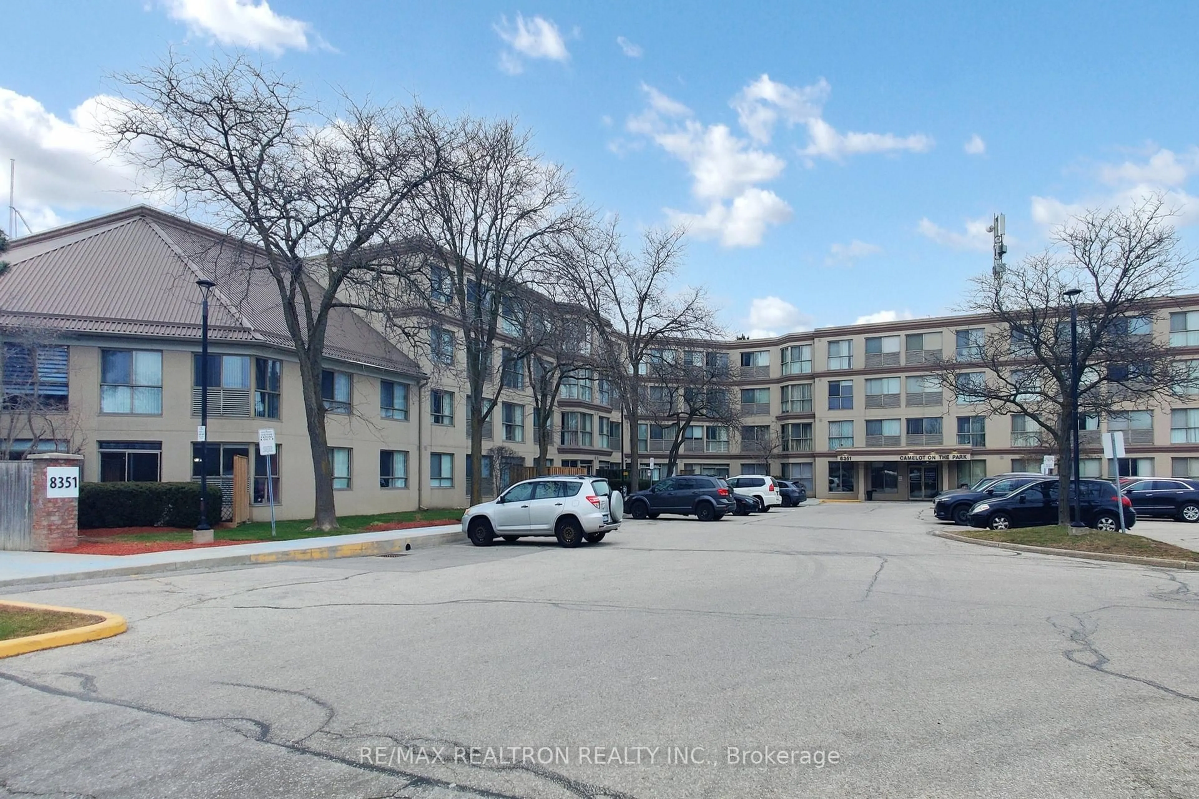 A pic from outside/outdoor area/front of a property/back of a property/a pic from drone, street for 8351 Mclaughlin Rd #201, Brampton Ontario L6Y 4H8