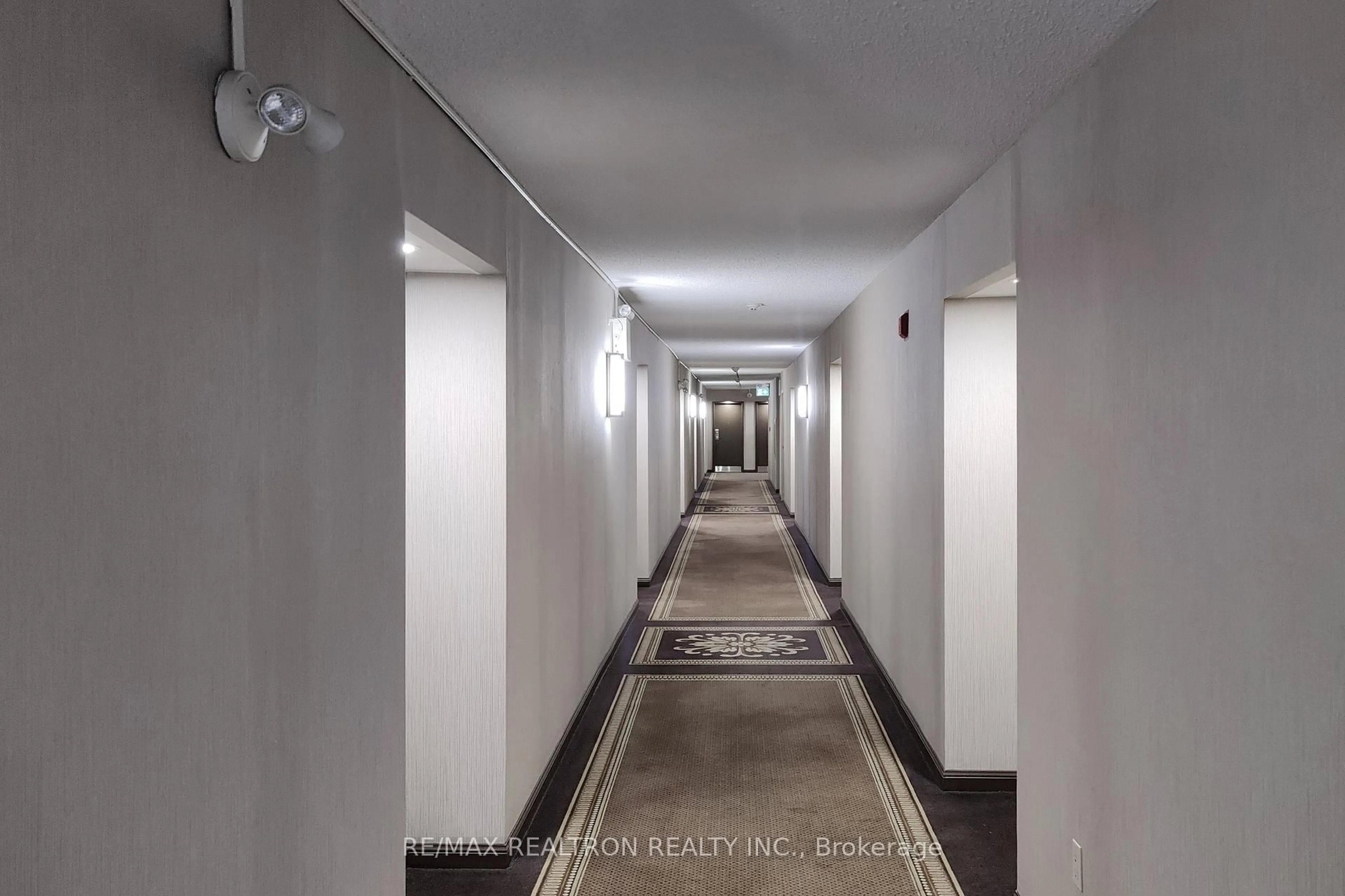 A pic of a room for 8351 Mclaughlin Rd #201, Brampton Ontario L6Y 4H8