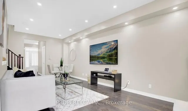 Additional property image - 17 Aird Crt