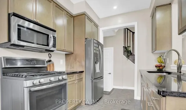 Additional property image - 17 Aird Crt