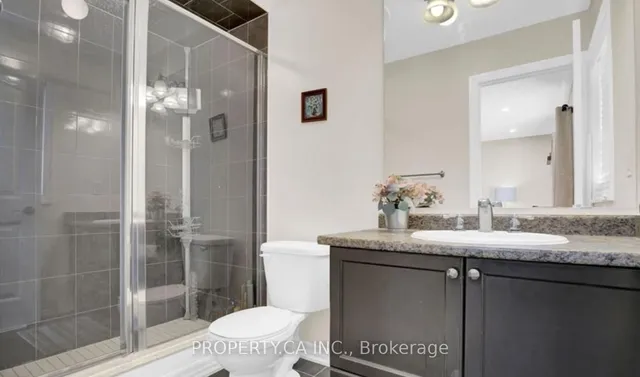 Additional property image - 17 Aird Crt