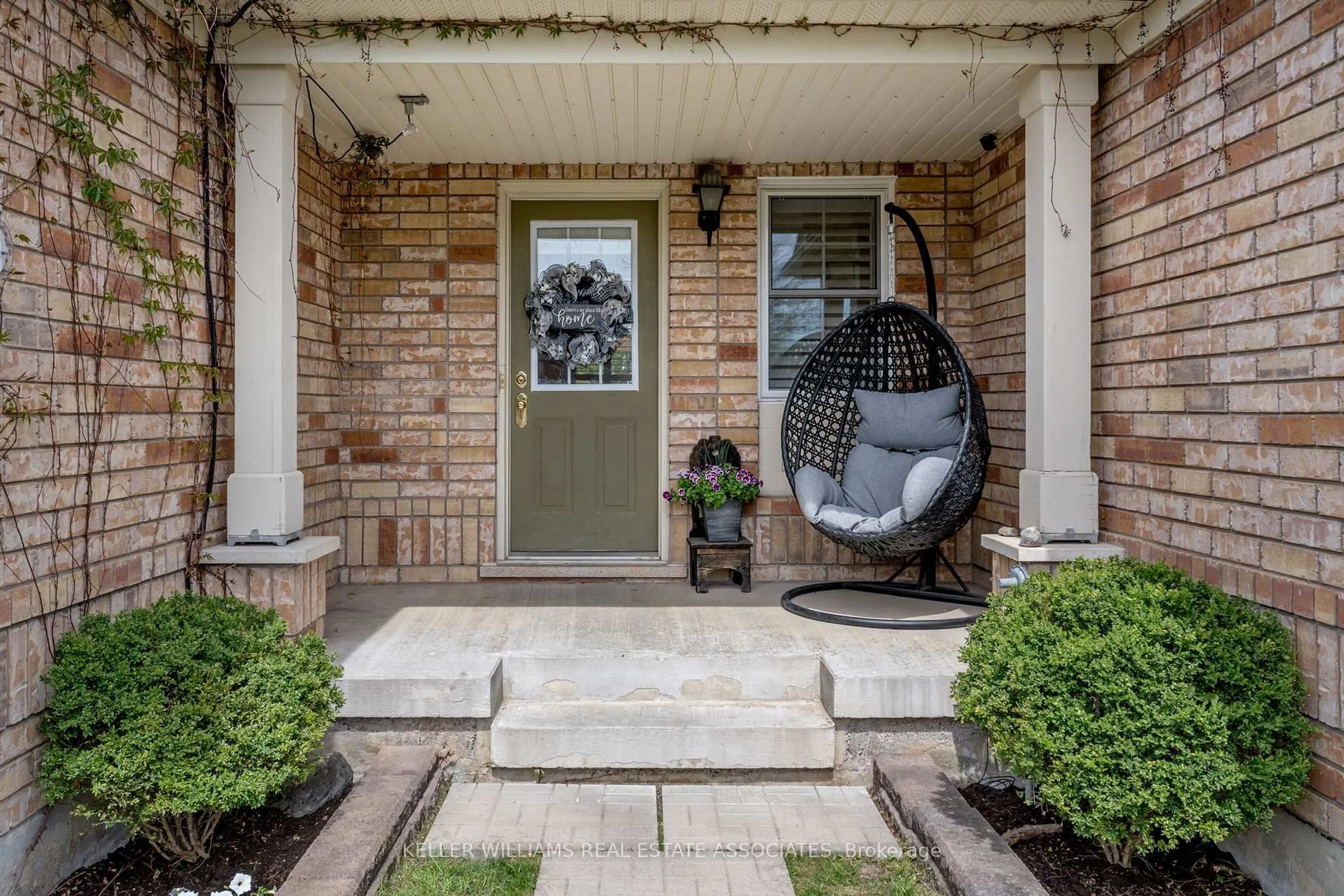 Unknown for 626 Hamilton Cres, Milton Ontario L9T 6G9