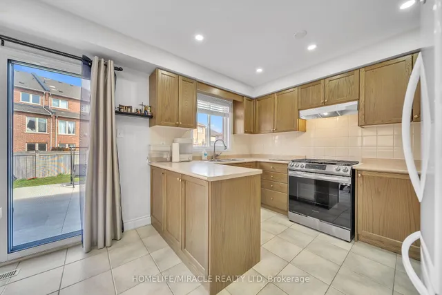Additional property image - 90 Timbertop Cres