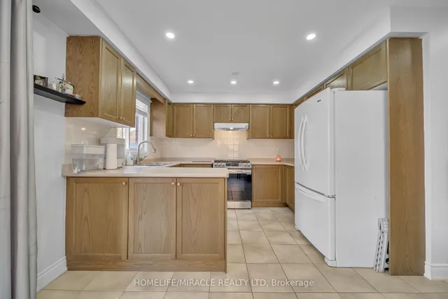 Additional property image - 90 Timbertop Cres