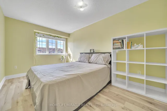 Additional property image - 90 Timbertop Cres
