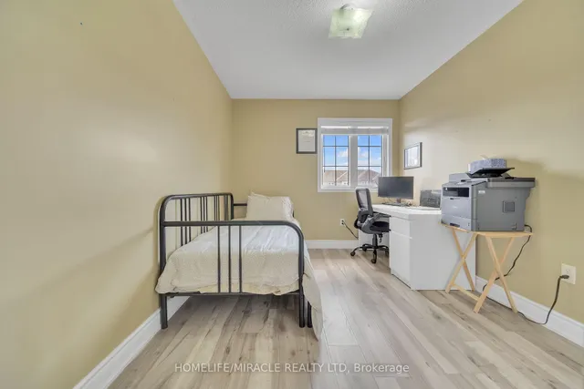 Additional property image - 90 Timbertop Cres