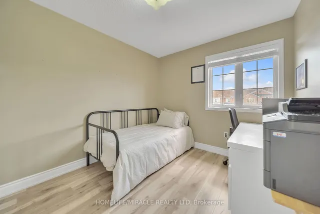 Additional property image - 90 Timbertop Cres