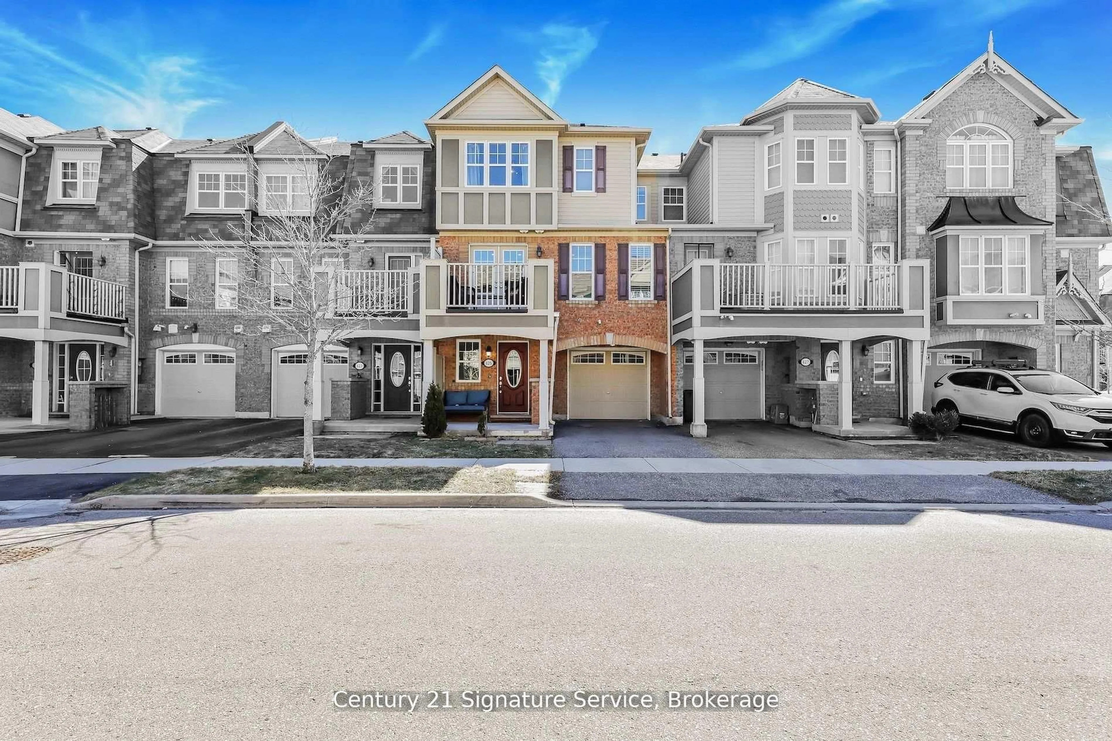 A pic from outside/outdoor area/front of a property/back of a property/a pic from drone, street for 625 Attenborough Terr, Milton Ontario L9T 8R1