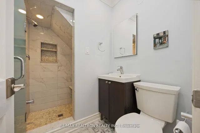 Additional property image - 16 Aylesbury Rd