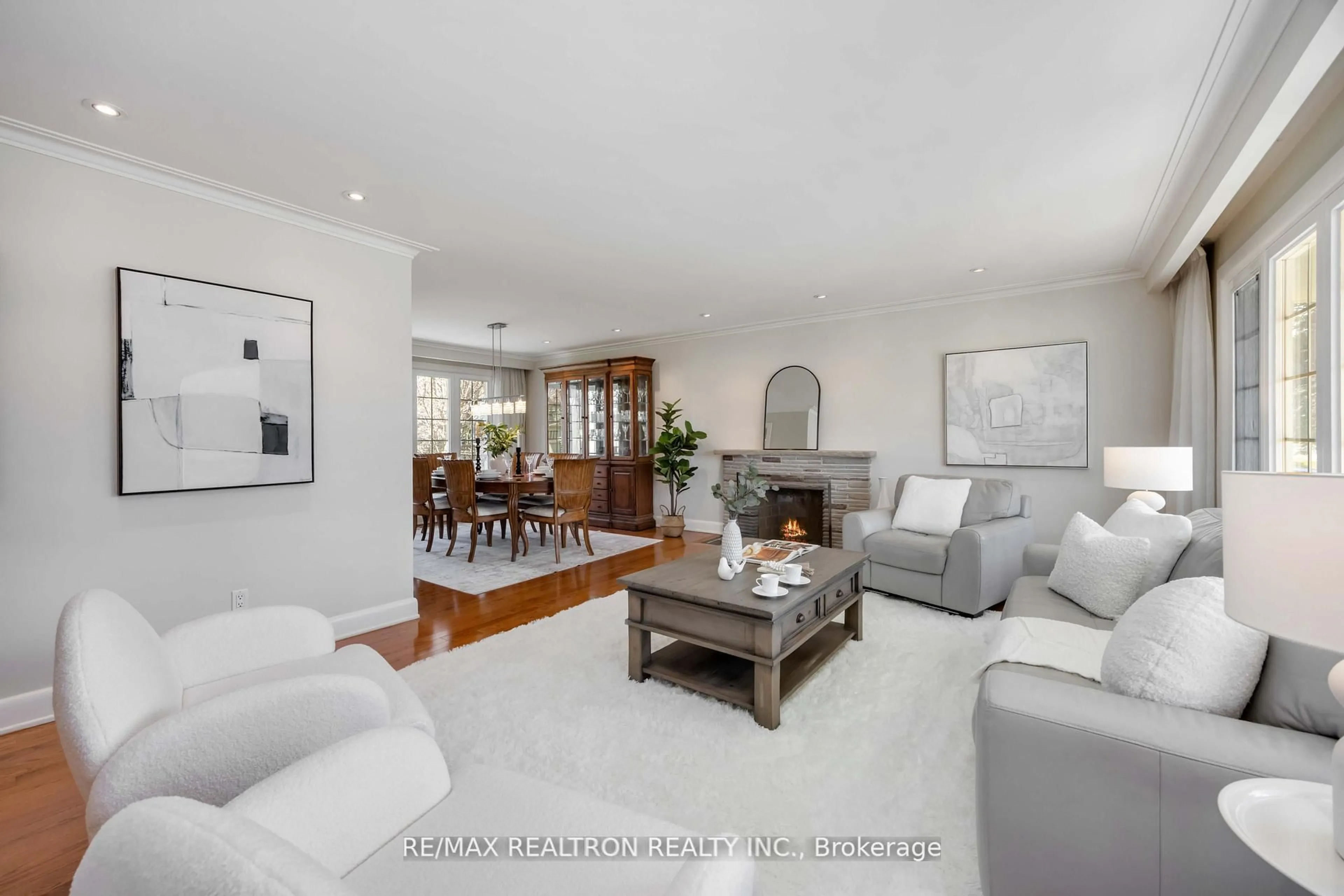 Living room with furniture, unknown for 16 Aylesbury Rd, Toronto Ontario M9A 2M5