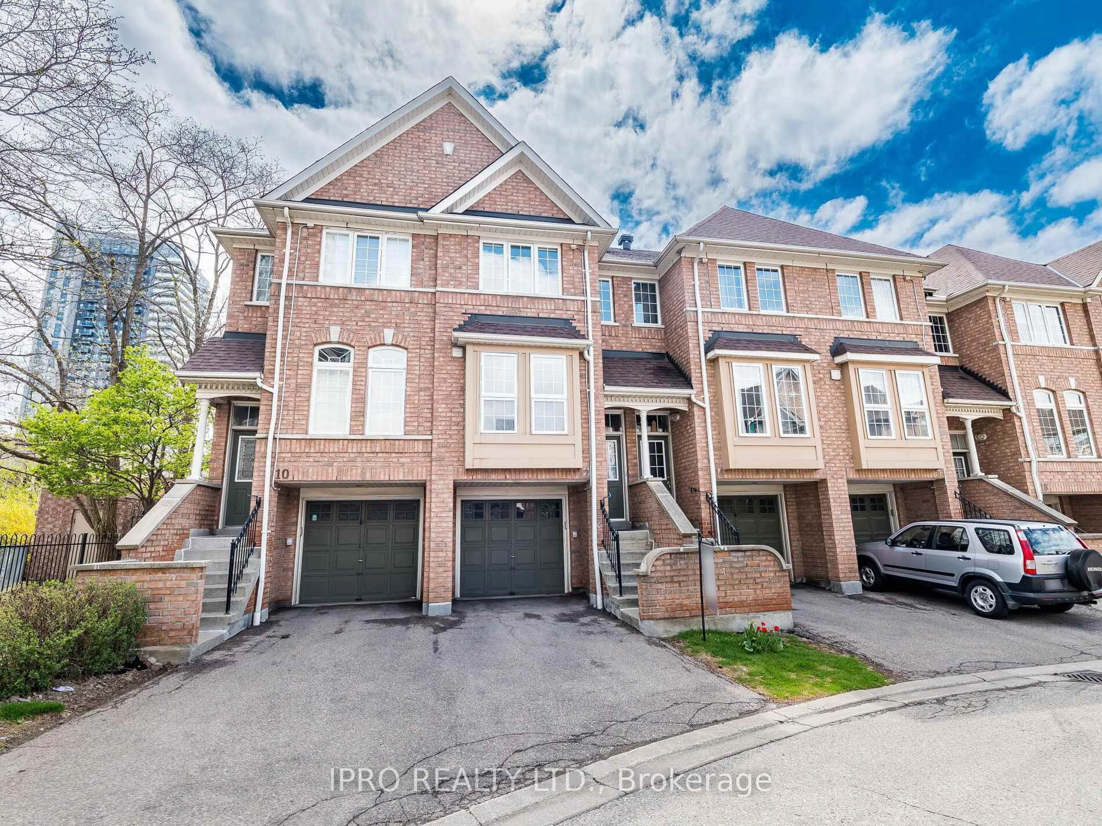 Home with brick exterior material, street for 50 Strathaven Dr #12, Mississauga Ontario L5R 4E7