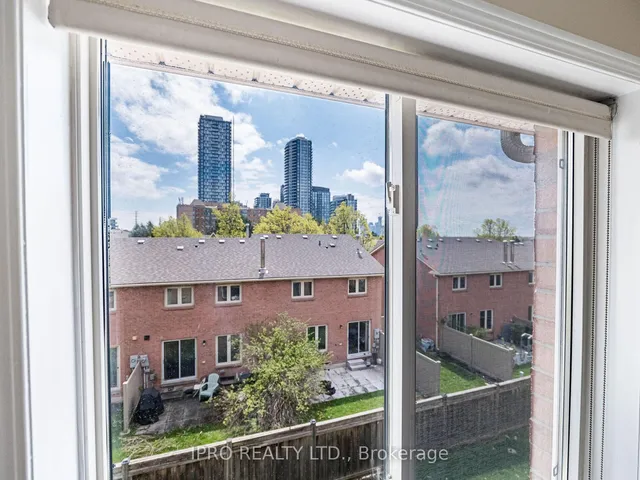 Additional property image - 50 Strathaven Dr Unit 12
