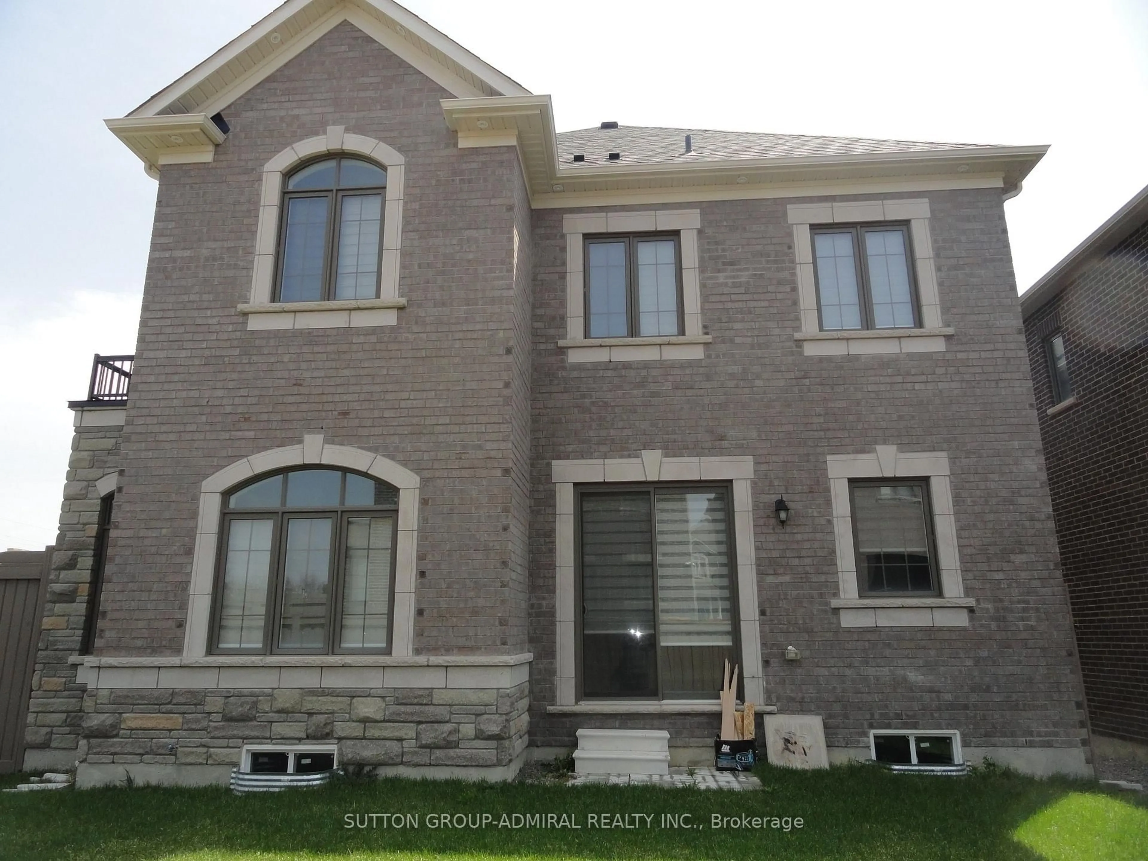 Home with brick exterior material, street for 37 Jura Cres, Brampton Ontario L6P 0J4