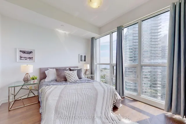Additional property image - 2212 Lakeshore Blvd Unit 3206