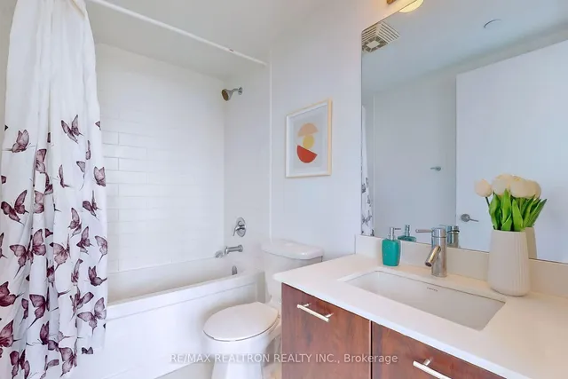 Additional property image - 2212 Lakeshore Blvd Unit 3206