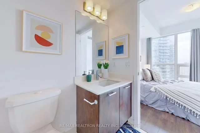 Additional property image - 2212 Lakeshore Blvd Unit 3206