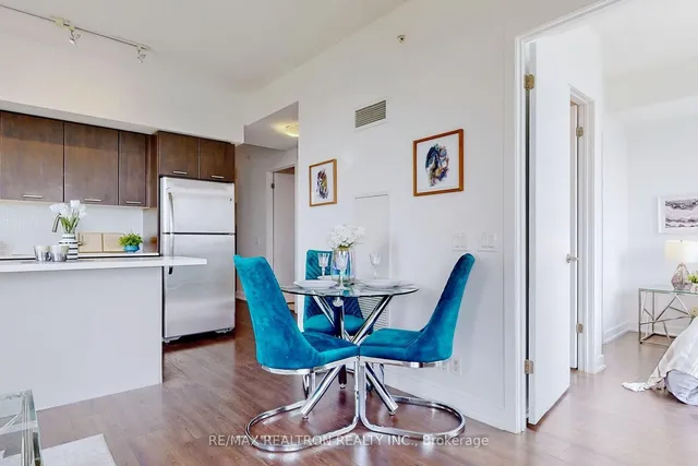 Additional property image - 2212 Lakeshore Blvd Unit 3206