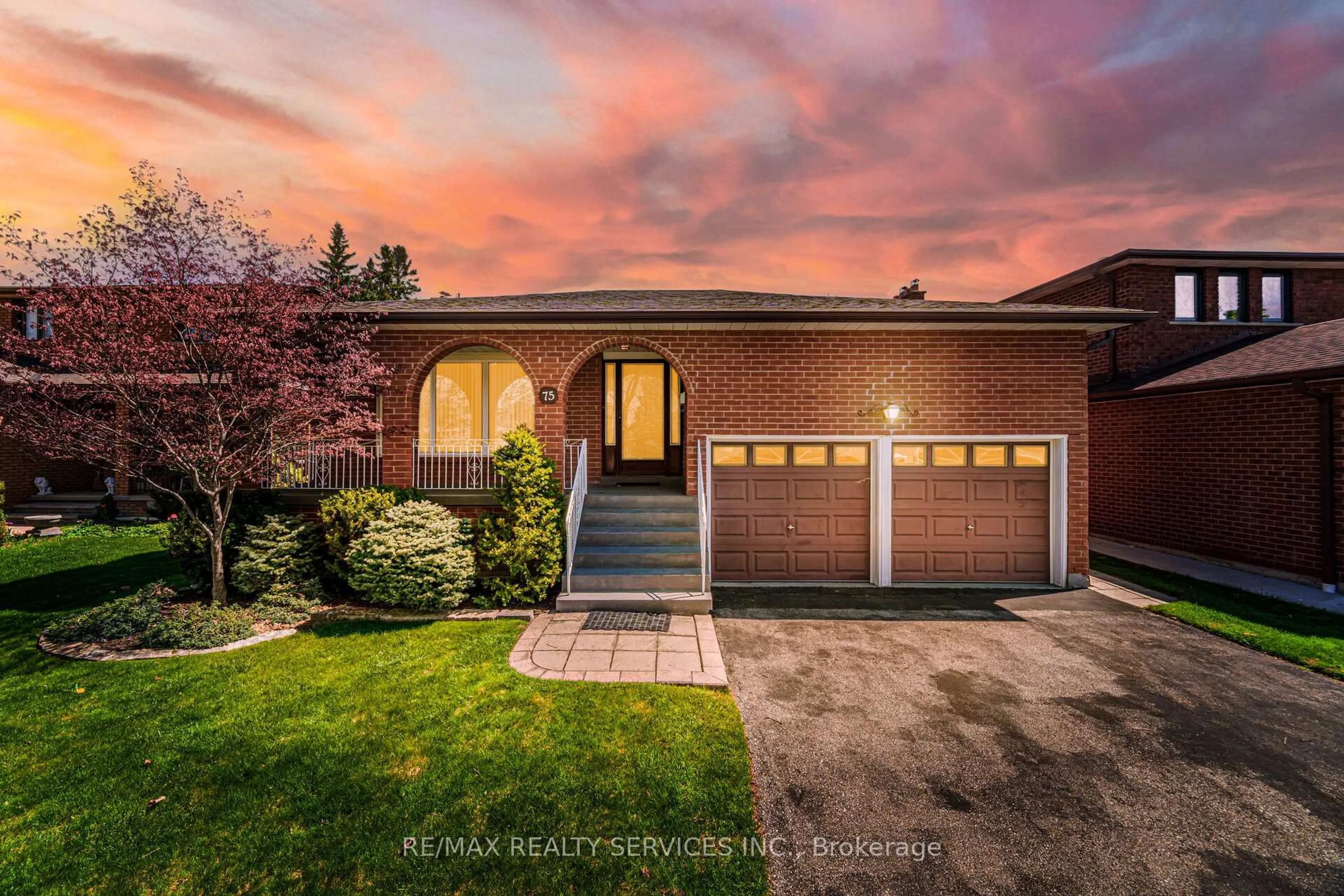 Home with brick exterior material, street for 75 Curtis Dr, Brampton Ontario L6Y 2J6